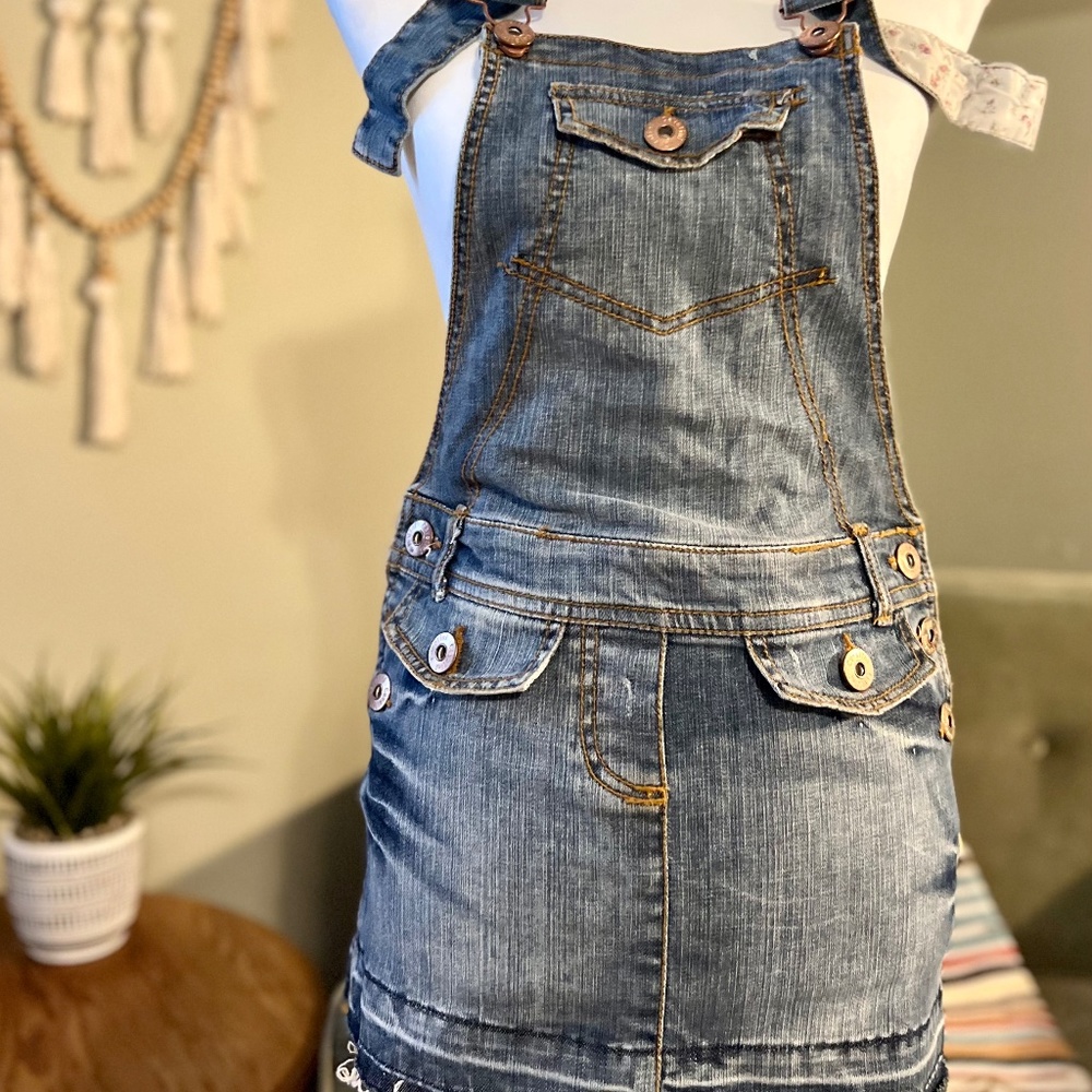 DENIM OVERALL MINI SKIRT